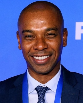 Фернандиньо