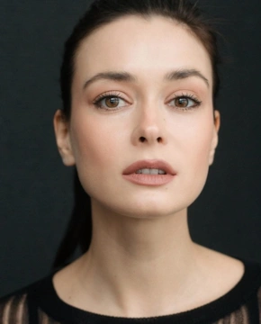 Александра Власова