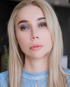 Алена Барсова