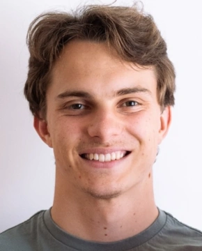 Оскар Пиастри