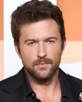 Брэндон Скленар