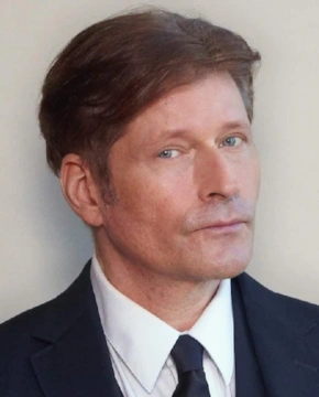 фотография Криспин Гловер