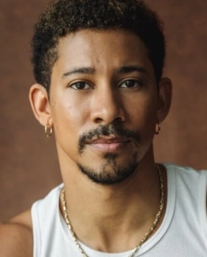 фотография Кейнан Лонсдейл