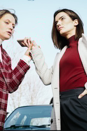 постер Сыщицы. Нож в спину