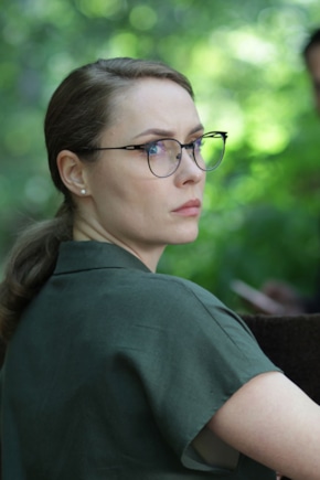 постер Своя чужая дочь