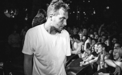 Loqiemean на сцене