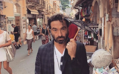 Актер театра и кино Джонни Галэки