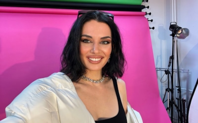 Певица Настика