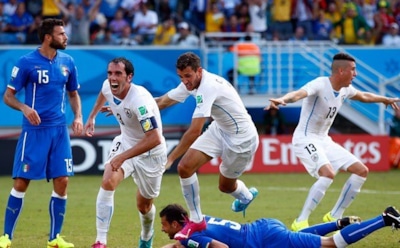 Чемпионат мира по футболу 2014. Уругвай и Коста-Рика вышли в 1/8 финала