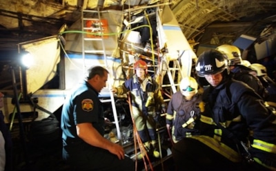 Катастрофа в метро: участники восстановительных работ не исключают версию взрыва