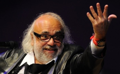 В Афинах скончался известный греческий певец Демис Руссос