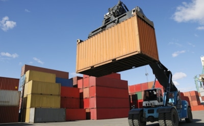 Таможенное оформление контейнеровозов