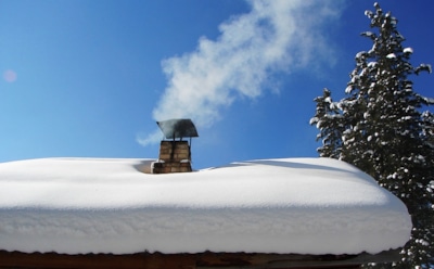 Установка дымохода в частном доме