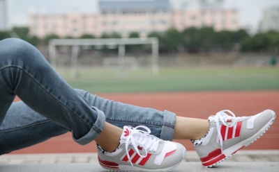 Как выбрать женские кроссовки Adidas