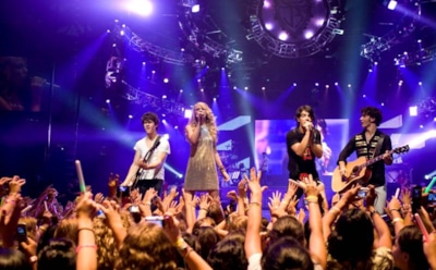 Как организовать концерт эстрадного артиста самостоятельно