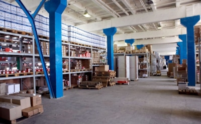 Как эффективно использовать складское помещение