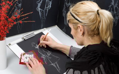 Как стать дизайнером одежды?