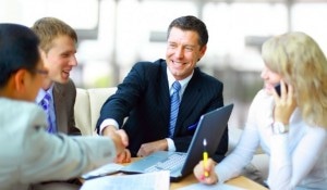 Какие задачи решает корпоративный юрист