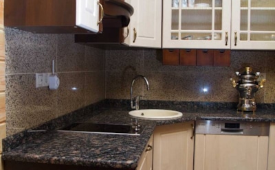 Как установить гранитную столешницу своими руками?