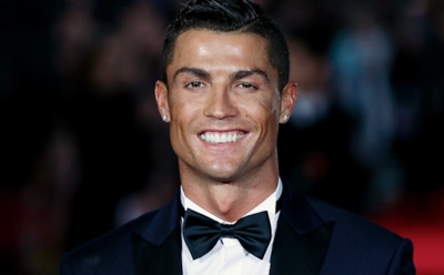 Криштиану Роналду впервые вышел в свет с девушкой после гей-скандала