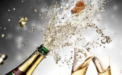 Шампанское полезно для мозга человека - ученые