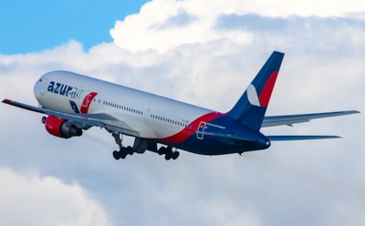 В Новосибирске экстренно сел "аварийный" Boeing с 141 пассажиром на борту