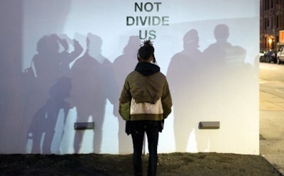 В Нью-Йорке арестовали актера Шайю Лабафа за нападение на человека