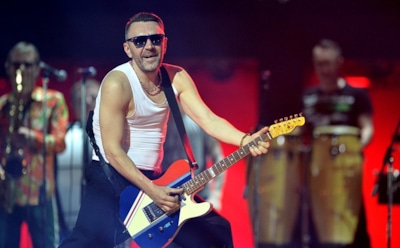 Москвич побил рекорд по репитам, прослушав хит "В Питере-пить" 1186 раз подряд