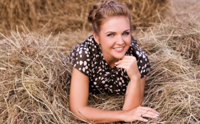 "Народная" певица Марина Девятова стала мамой в первый раз