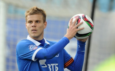 Александр Кокорин в центре Москвы устроил ночные гонки по встречке