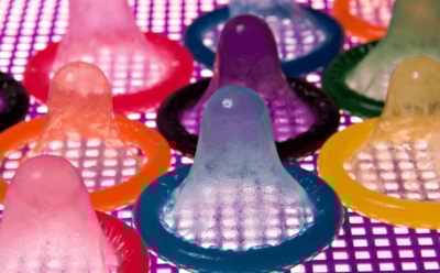 В Великобритании стартовали продажи "умных презервативов"