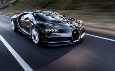 Минпромторг расширил список авто, облагаемых "налогом на роскошь"