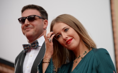 Собчак и Виторган показали 3-месячного сына на тренировке в бассейне