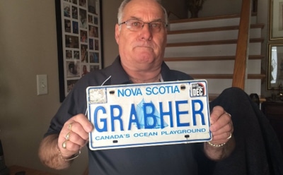 Канадец лишился именного автомобильного номера из-за «оскорбительной» фамилии