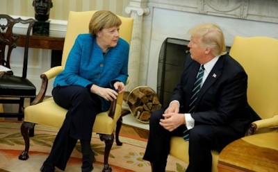 СМИ: Трамп выставил Меркель счет на $375 миллиардов за услуги НАТО