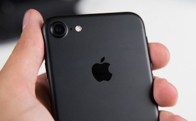 Стало известно, когда в продажу поступит IPhone 8