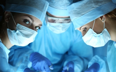 В Индии  успешно прооперировали ребенка с восемью конечностями