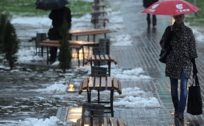 Погода в Москве: надвигается снежный фронт