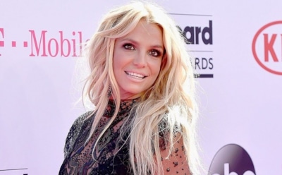 СМИ: Бритни Спирс беременна третьим ребенком и выходит замуж