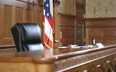 В США мать потратила $13 миллионов наследства дочери