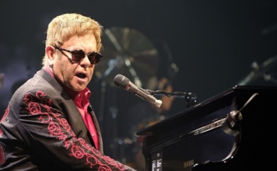 Элтон Джон заразился смертельно опасной инфекцией