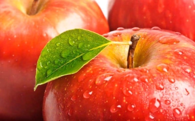 "Красные или зеленые": ученые выявили, какие яблоки полезнее для людей