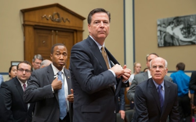 Дональд Трамп уволил директора ФБР Джеймса Коми