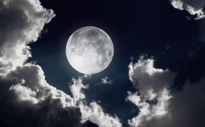 Интересные и необычные факты о Луне