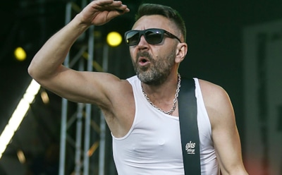 Сергей Шнуров публично осудил экс-коллегу по "Ленинграду" Алису Вокс