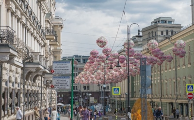 Погода в Москве обещает быть тёплой и дождливой