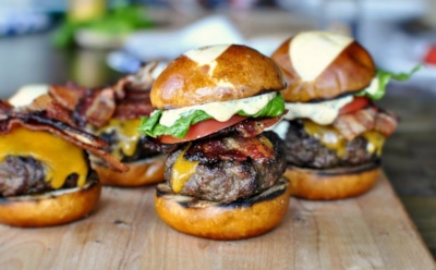 Ученые: жирная пища влияет на работу мозга подобно наркотикам