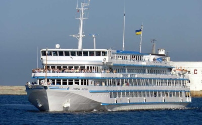 СМИ: украинский лайнер резко сменил курс с Одессы на Ростов
