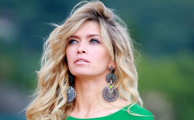 Вера Брежнева выпустила новый клип на песню "Близкие люди"