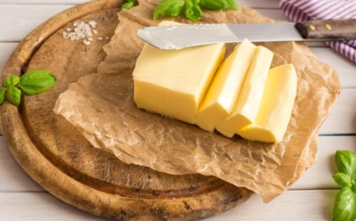 "Опасный продукт": диетологи запретили есть сливочное масло